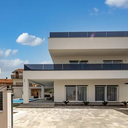 Gemella Holiday home *