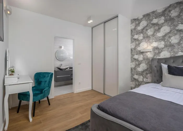 Gemella Ferienhaus Sukošan